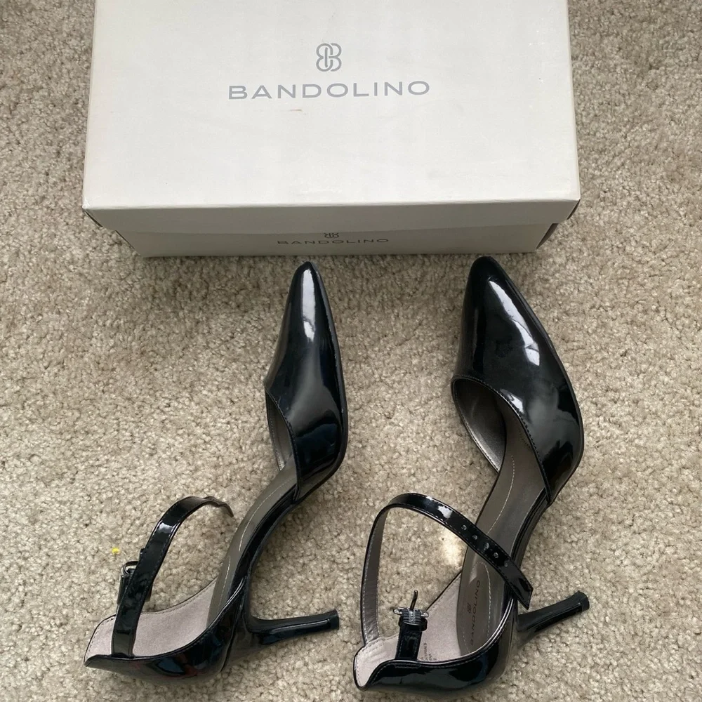 NWOT Bandolino Black Patent Leather Heels Classic Pointed-Toe Pumps